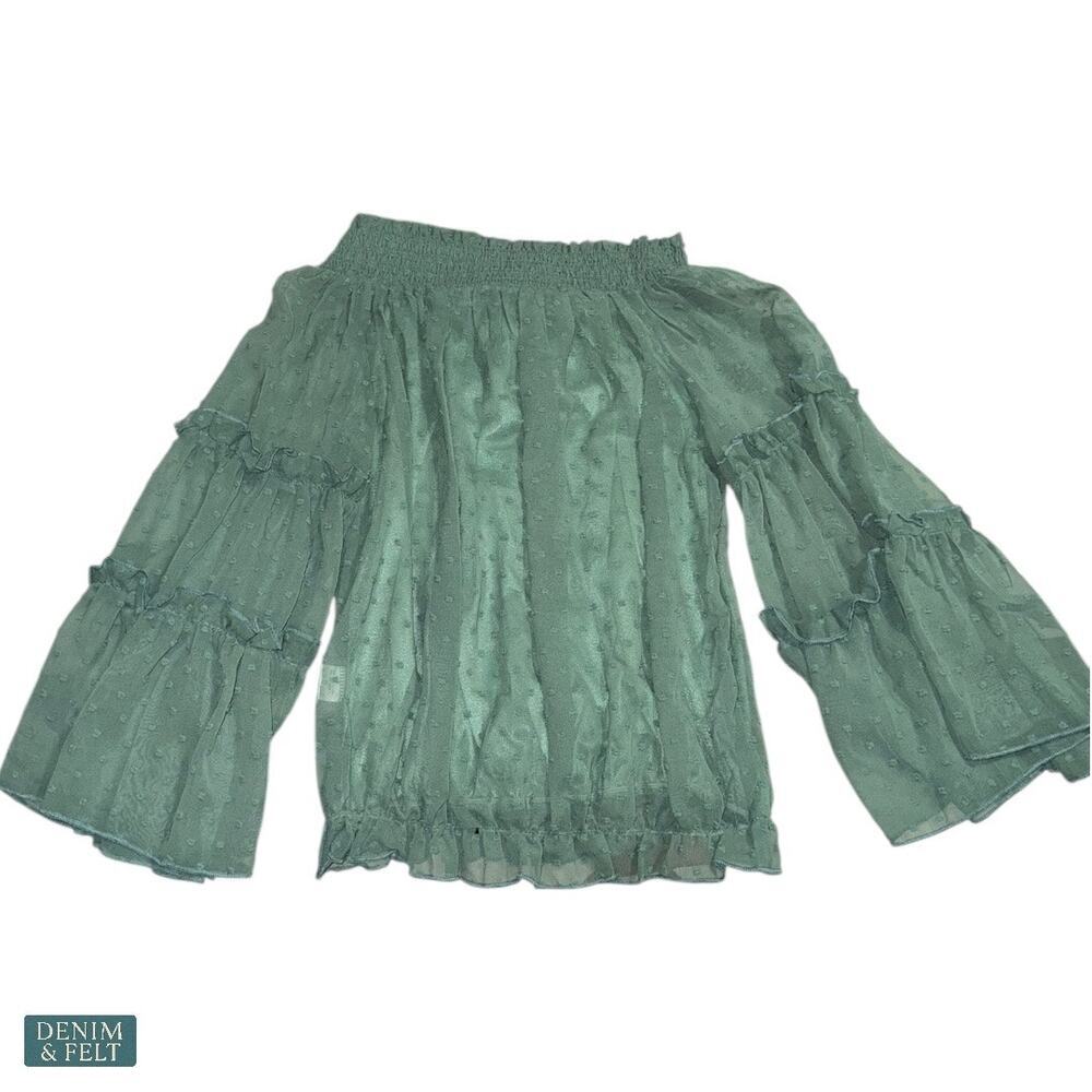 NEW Ninexis Sage Green Swiss Dot Off Shoulder Smocked Sleeve Summer Top Small - Picture 9 of 15
